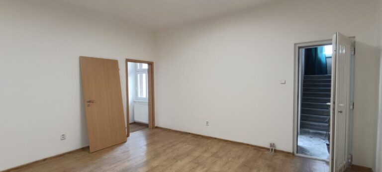 68f0e93a-4bd9-4abf-abf9-87d718393366